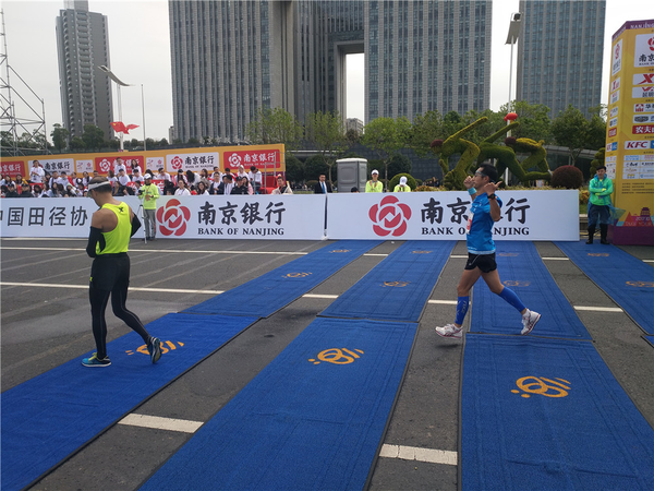 南京全程马拉松